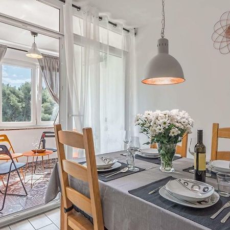 Apartment Rubix Pula Ngoại thất bức ảnh