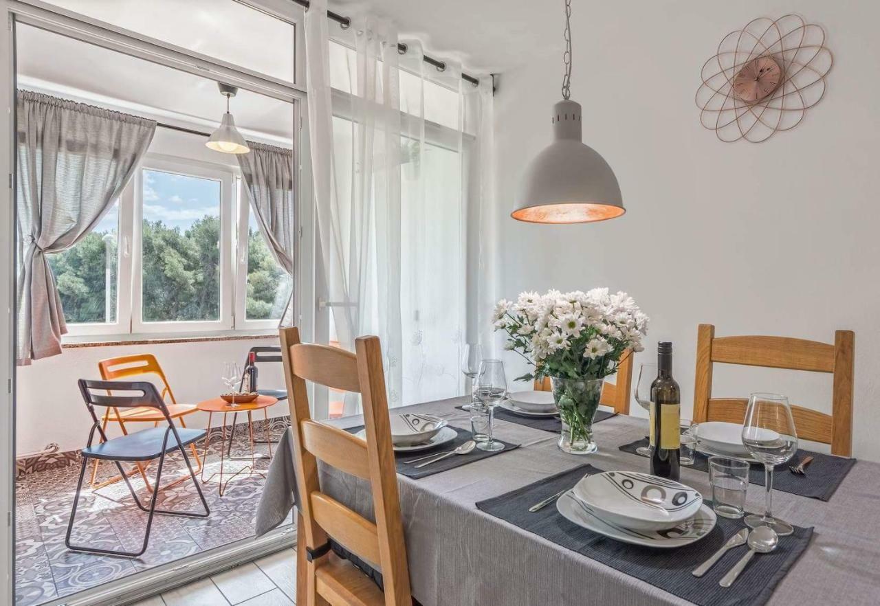 Apartment Rubix Pula Ngoại thất bức ảnh