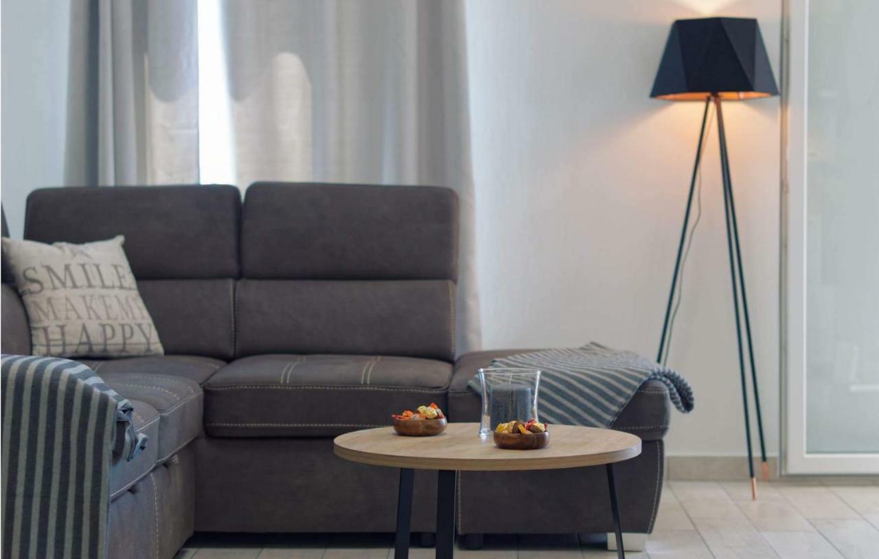 Apartment Rubix Pula Ngoại thất bức ảnh