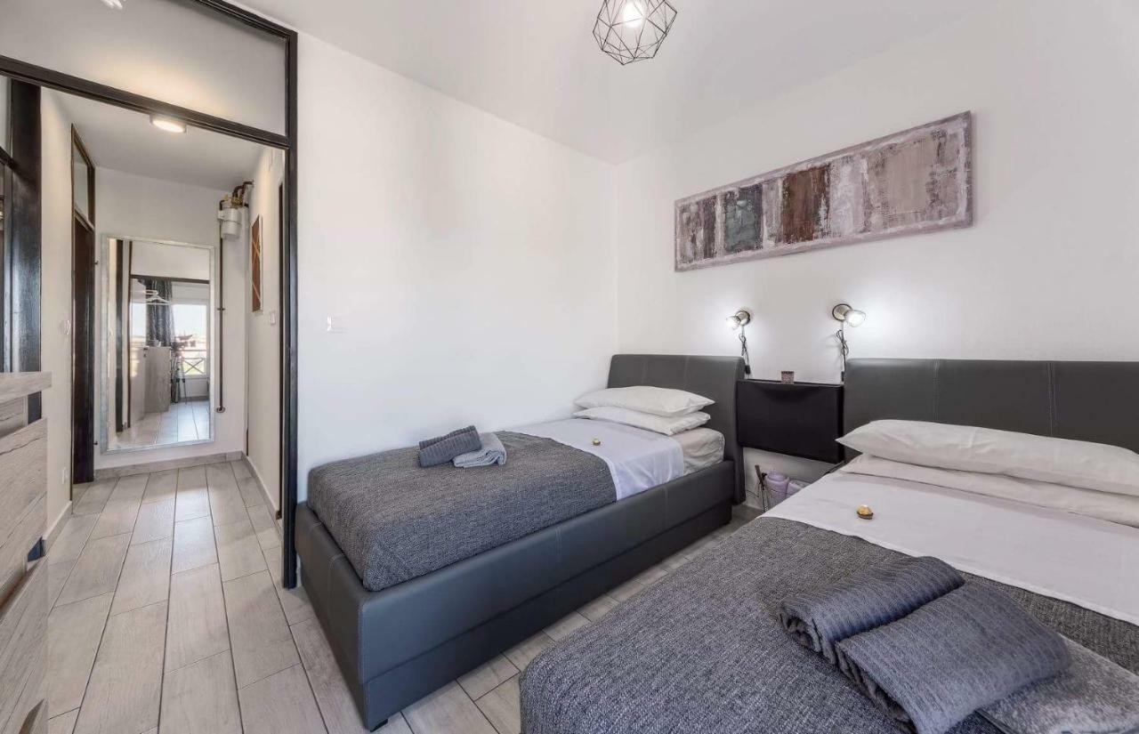 Apartment Rubix Pula Ngoại thất bức ảnh